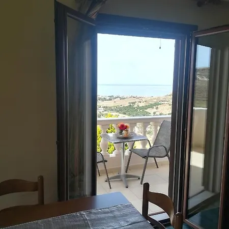 Odisseas Apartman *